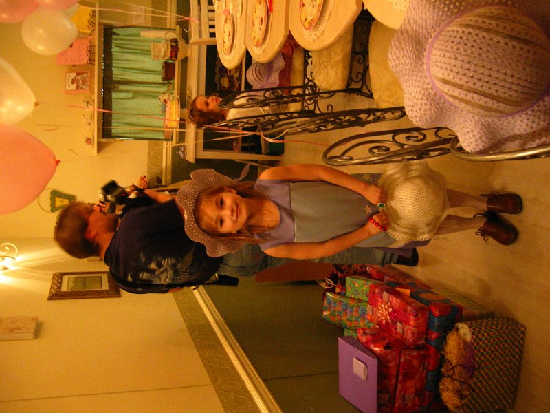 20040320 Caitlin Birthday 05.JPG